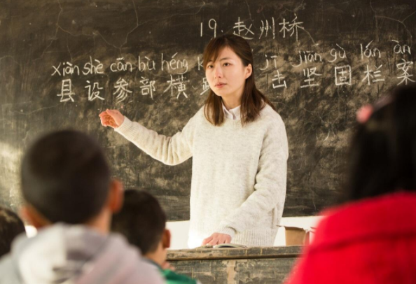 公务员涨工资（2022年官方通知）