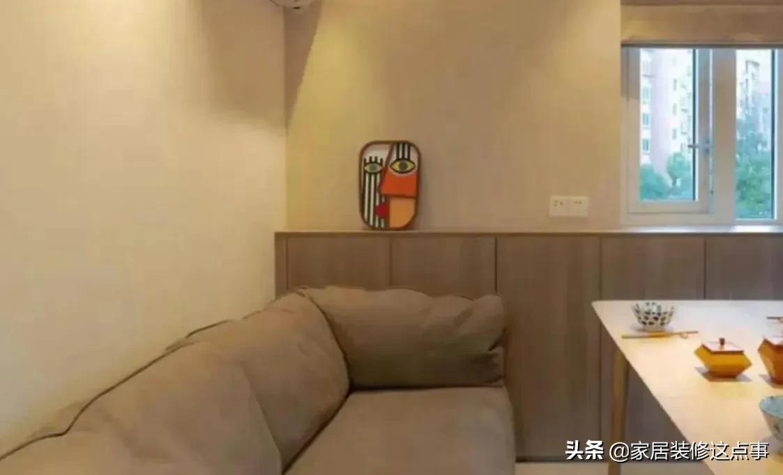 52㎡上海姑娘的家，厨卫不铺一块砖，床装墙壁上，进门我就迷住了