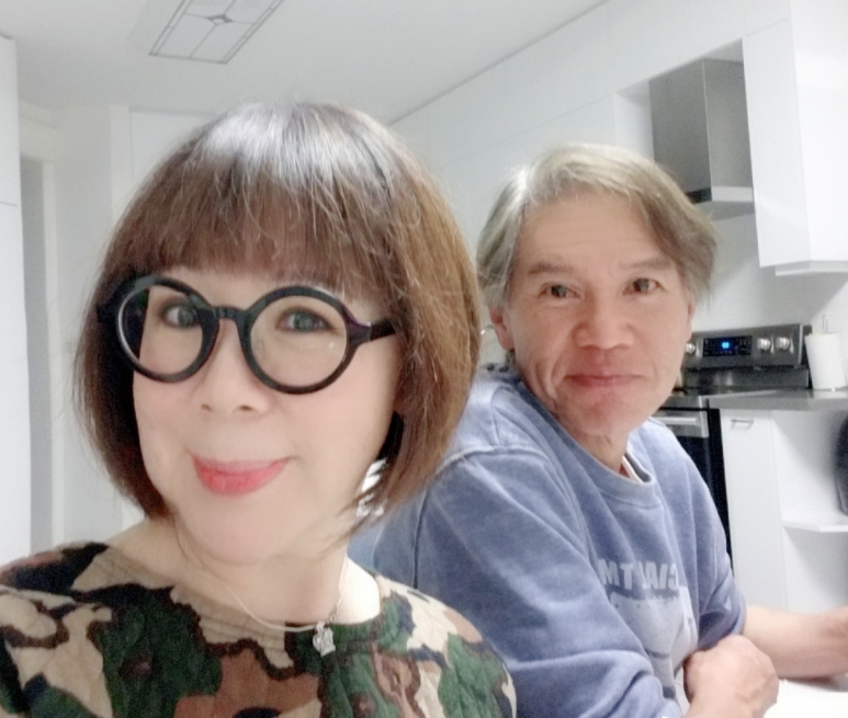 移居国外的香港明星们，有人称是为子女教育，有人是舒养老度晚年