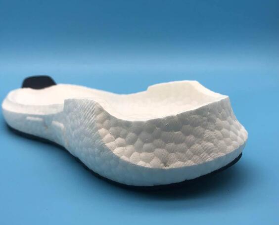 市售主流跑鞋中底材料介绍，附12款适合新手的高性价比跑鞋推荐