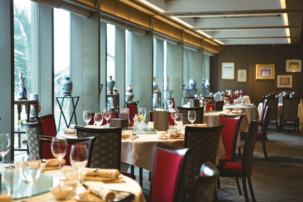 世界顶级鱼子酱价格(盘点世界上最贵的15家米其林餐厅) - 价格百科