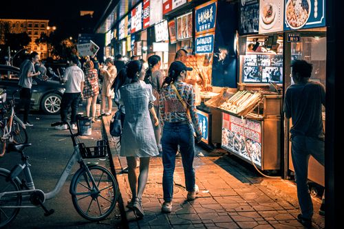 適合假期“逛吃逛吃”的6大景點，景美消費還低，美食多到吃得撐