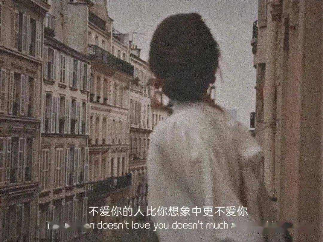 下雨天浪漫的爱情句子唯美句子_抖音上最火的下雨说说