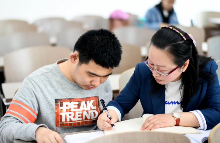 清华垫底和985当排头，你会如何选择？答案可以说是显而易见的