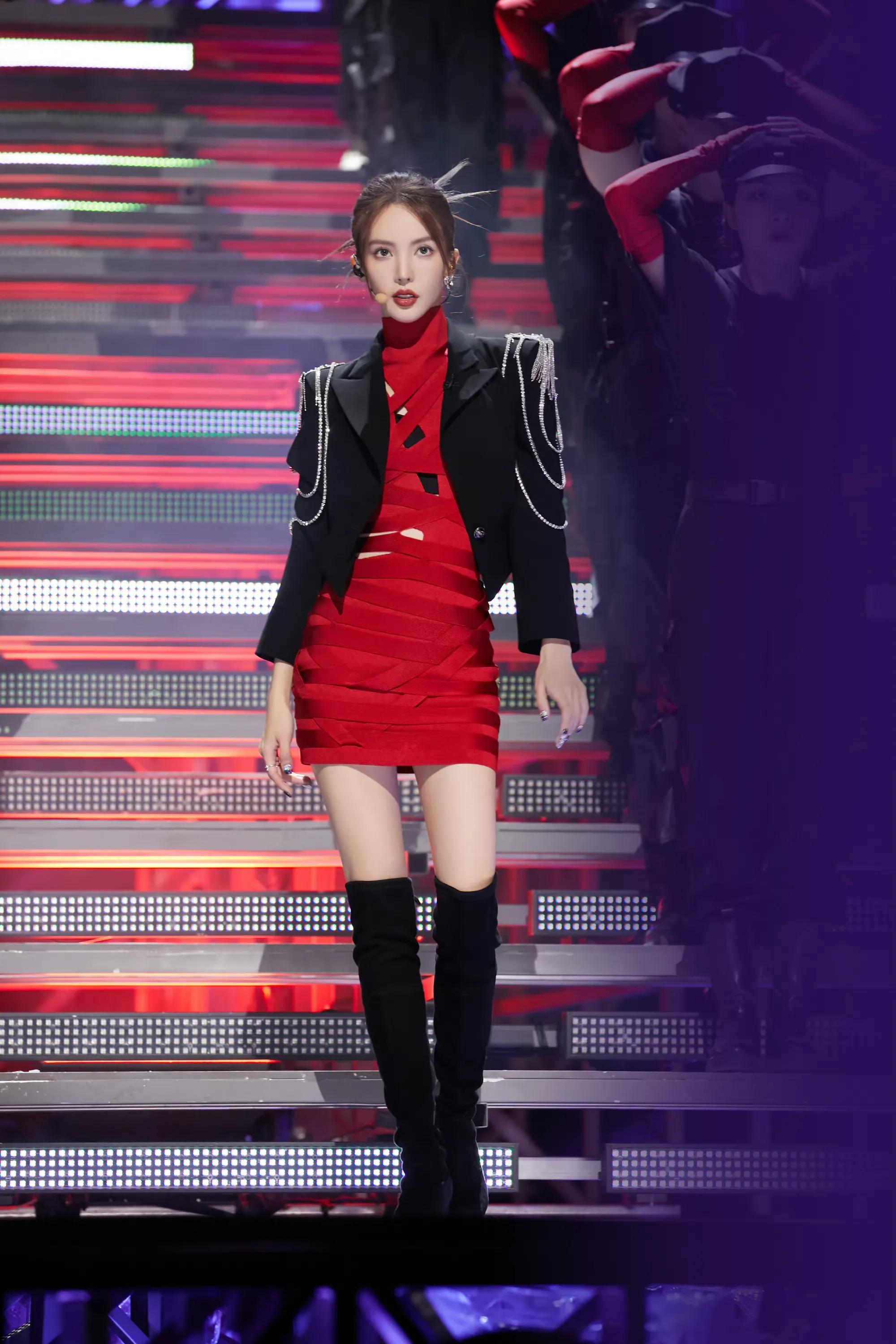 金晨炙热火焰大片