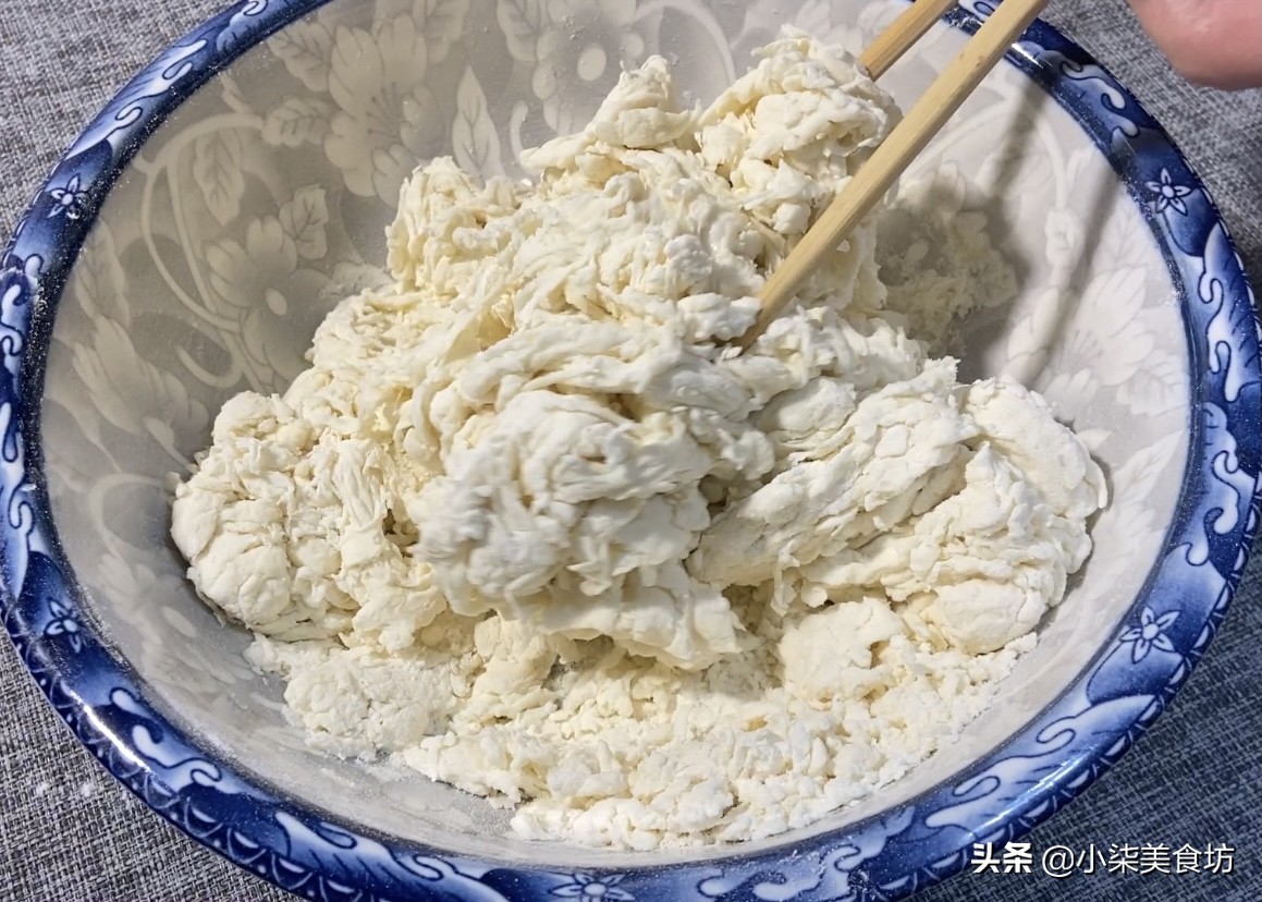 一斤面粉7两水，教你一个炸油条配方，学会都可以开店，别错过