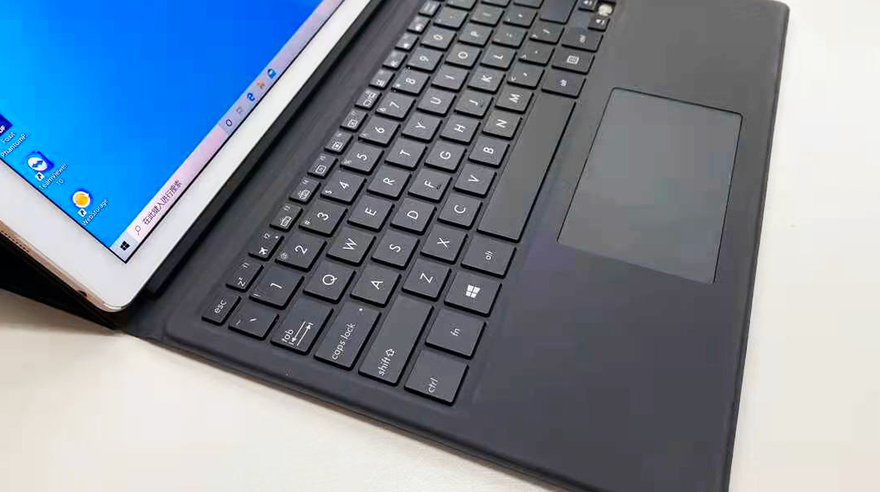 比笔记本电脑便携好用，这款华硕平板，2.8k屏幕娱乐体验出色