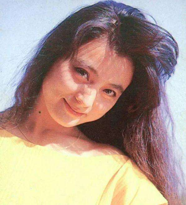 李玲玉：21岁嫁初恋，34岁再嫁犹太富商，和混血儿子的相处很特别