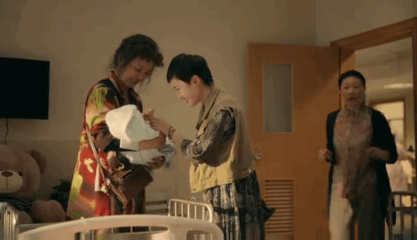 《亲爱的小孩》给结婚和没结婚启示，不要让原生家庭，毁了你