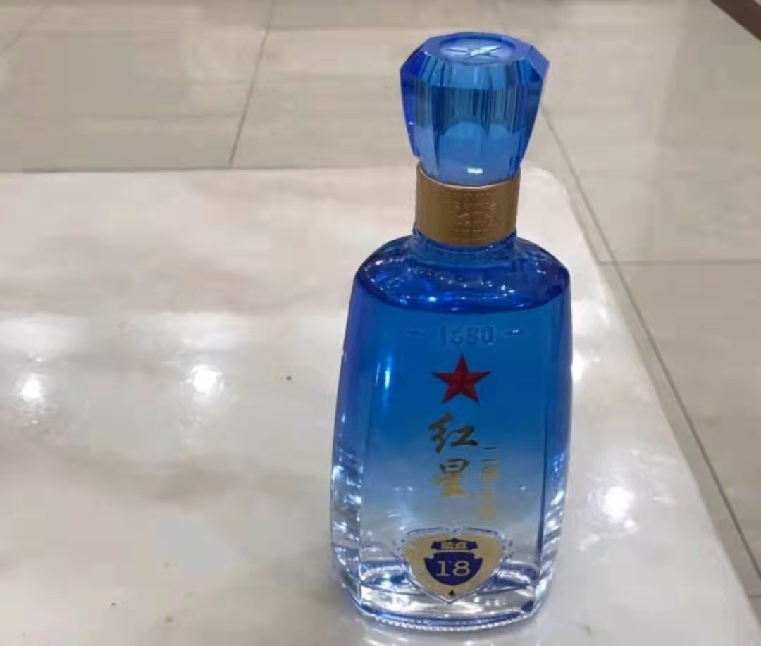 2021热门中低端白酒测评，这5款纯粮酒好喝不上头，你喝过几款？