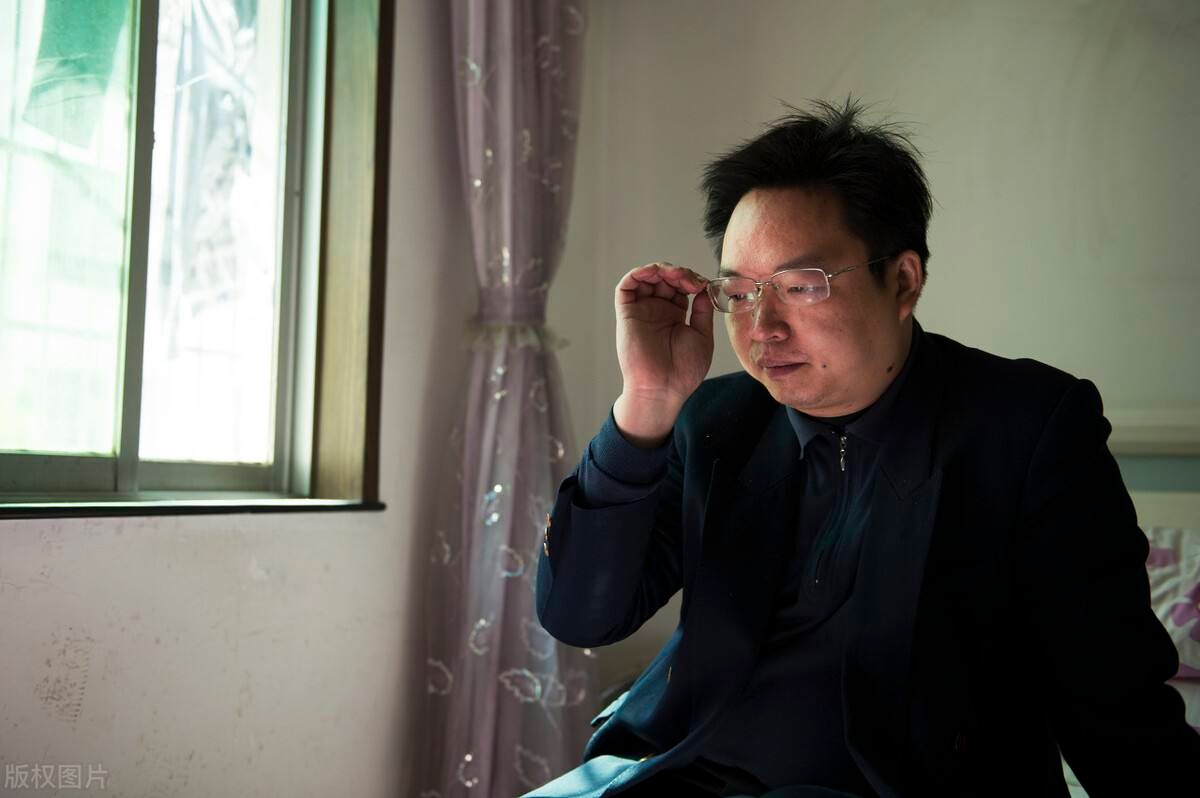 状元张晓勇：清华毕业后回乡当保安，从不参加同学聚会，图什么？