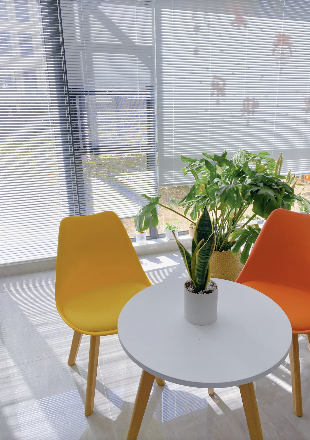 客厅书房一体化，大空间串联双阳台，一处酝酿诗意一处盛放生活