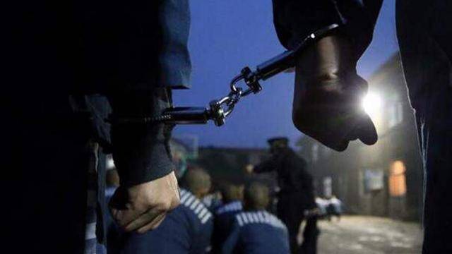 山西黑老大2次入狱7次减刑，坐牢像住星级酒店，出狱时豪车组队接