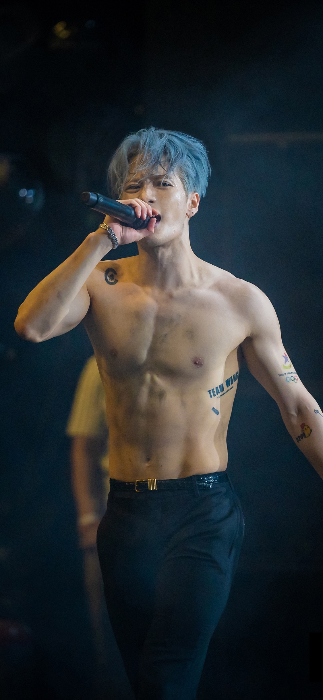 高清壁纸帅哥系列—王嘉尔