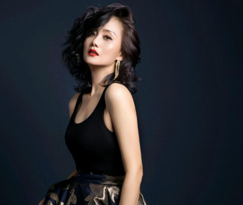 天生一张养尊处优的脸,自带贵妇气场,这6位"妈妈专业户"厉害