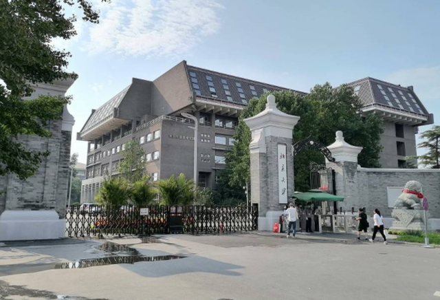 2022文科高校排名预测，复旦超越人大排名第2，武大成功入围前5