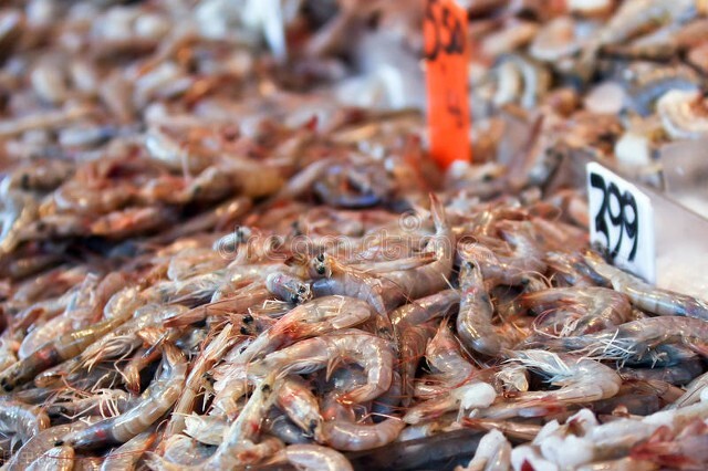 继香椿一斤120后，小龙虾悄然上市，尝鲜价一斤超百元，发生了啥