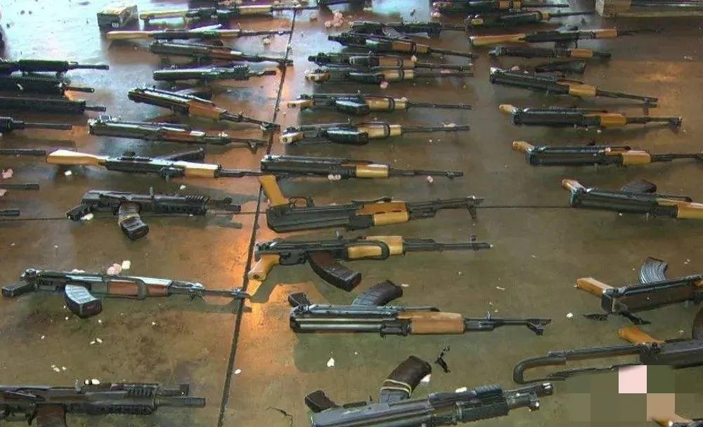 這里是“地獄”的入口，菲律賓的地下黑市有多黑暗？