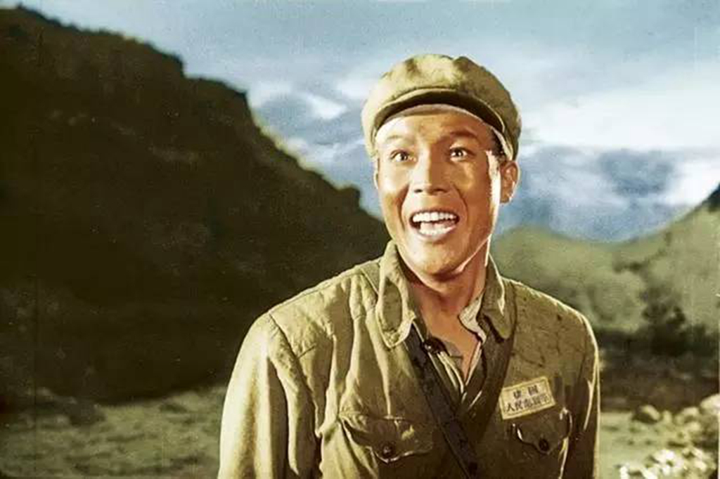 《英雄赞歌》历久弥新,演唱者张映哲低调平凡,如今已去世十七年