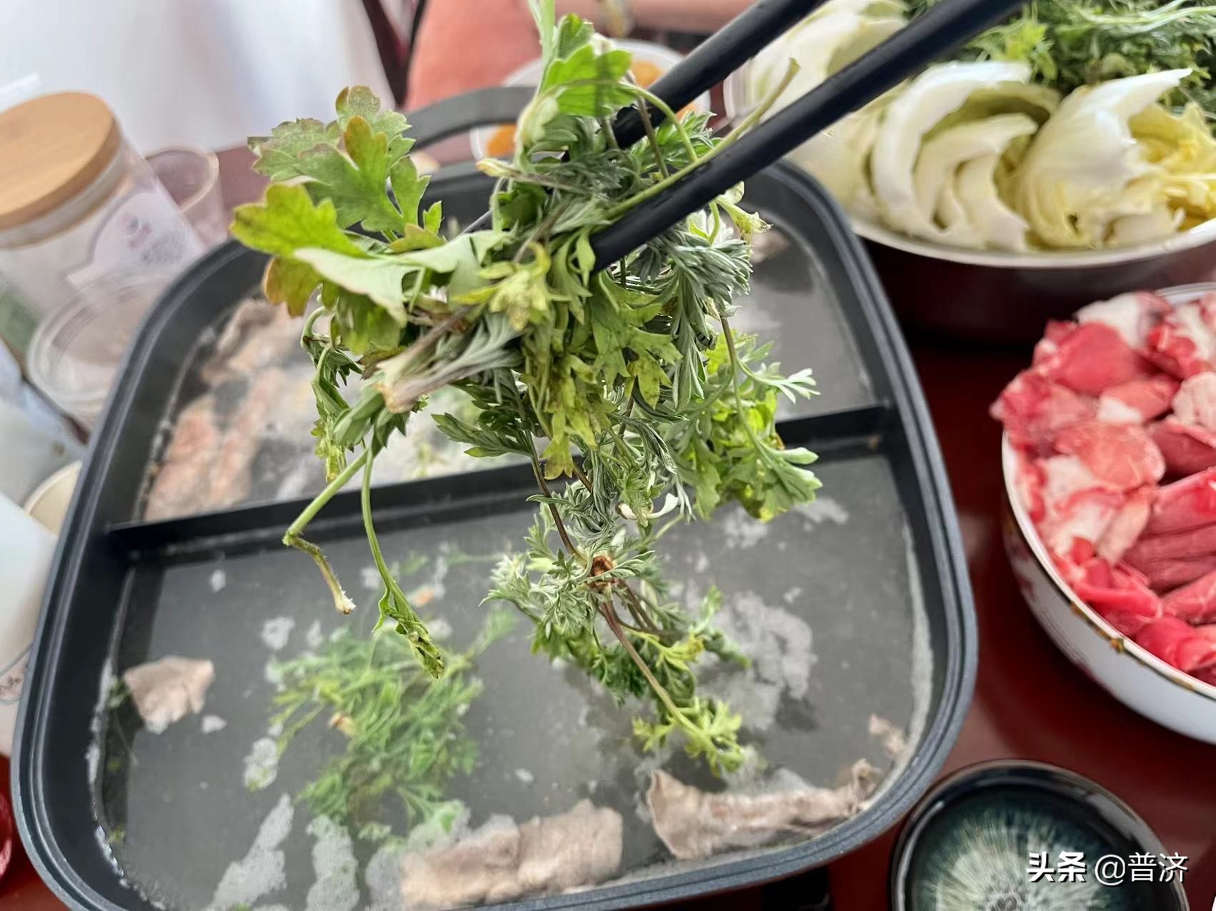 白蒿是茵陈吗（这个野菜是有着不同的叫法）