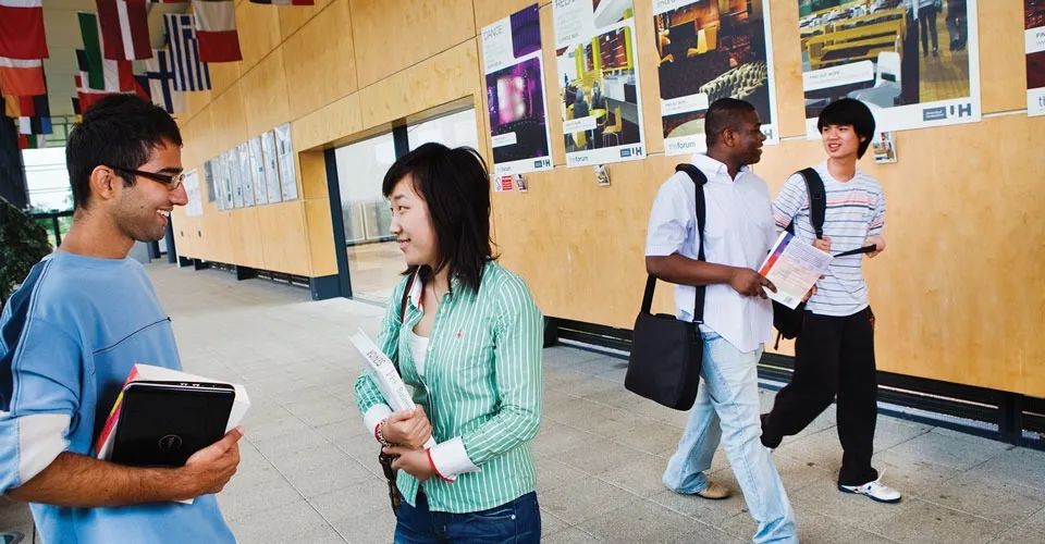 英国王牌级创意学院，原来这些好莱坞大片和设计名作出自他们之手