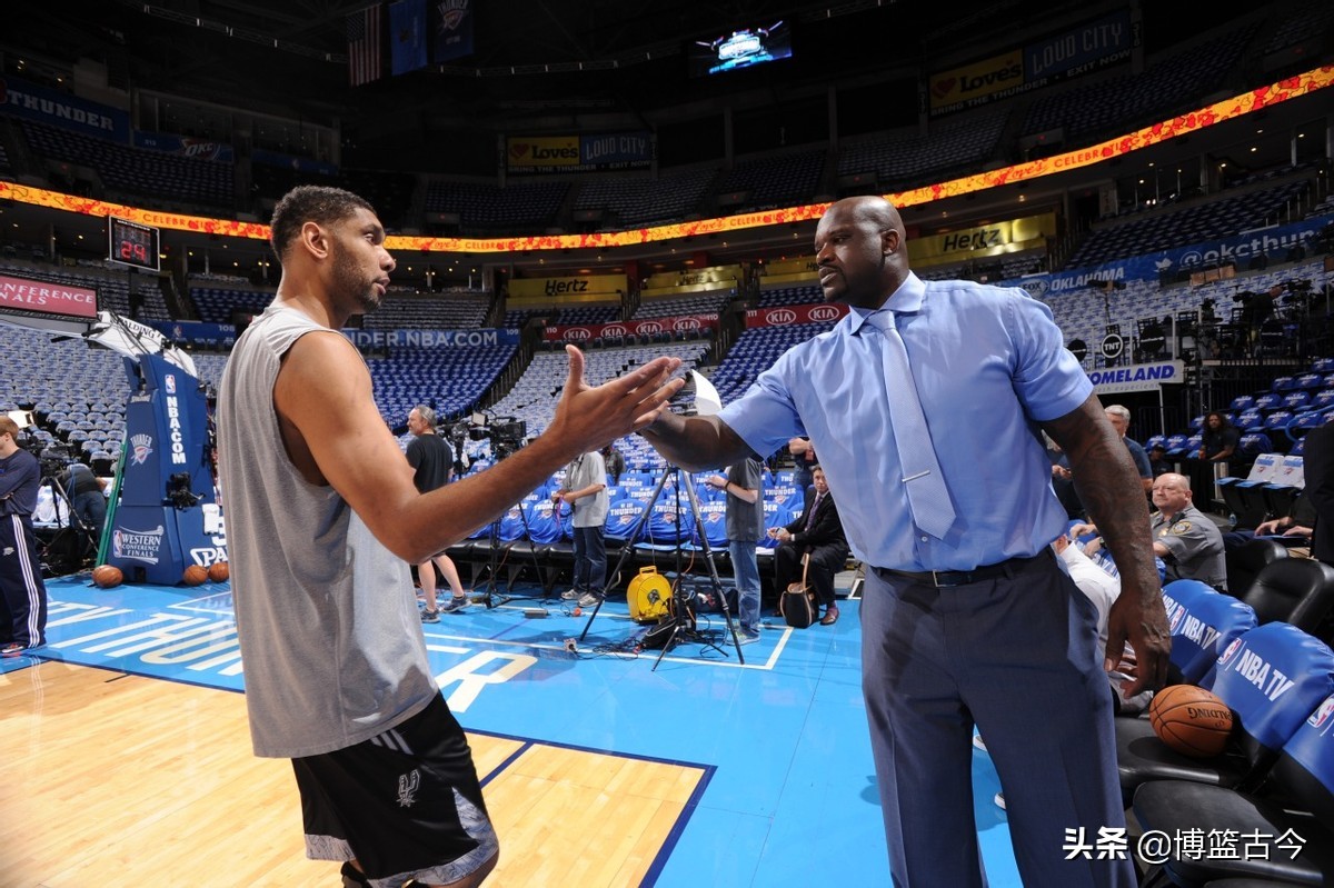 nba历史上有哪些球员背靠背(75年NBA历史上，背靠背拿常规赛MVP的只有12人，强如科鲨榜上无名)