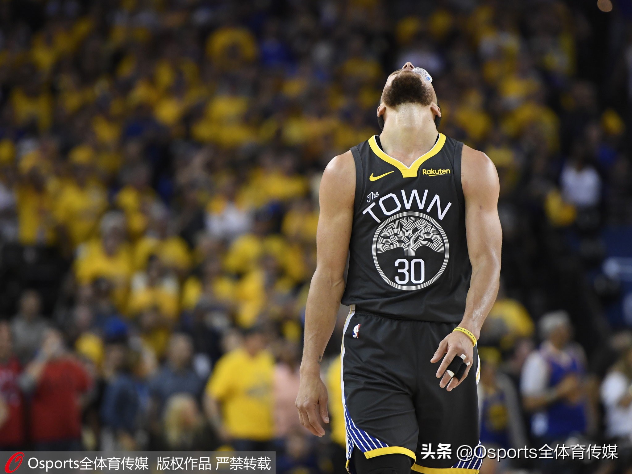 为什么猛龙可以参加nba(历史上的今天之多伦多猛龙首夺NBA总冠军)