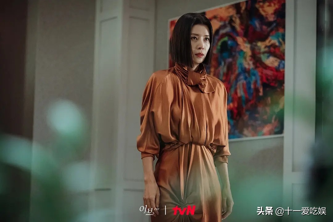 《夏娃》中的柳善：演技气场压倒女主徐睿知，让人流连忘返