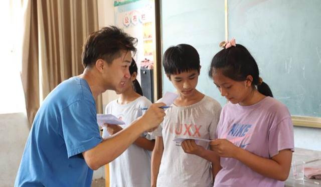 上了大学才知道，原来“特困生”并不困难，而是“隐形富豪”