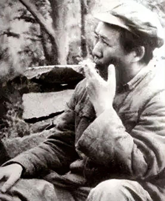 涨姿势了，原来香烟对于毛主席是这么一个存在