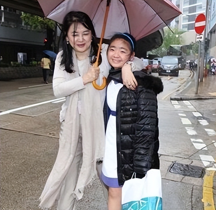 胡慧中：林青霞的接班人，挚爱的两个男人，一个惨死一个锒铛入狱