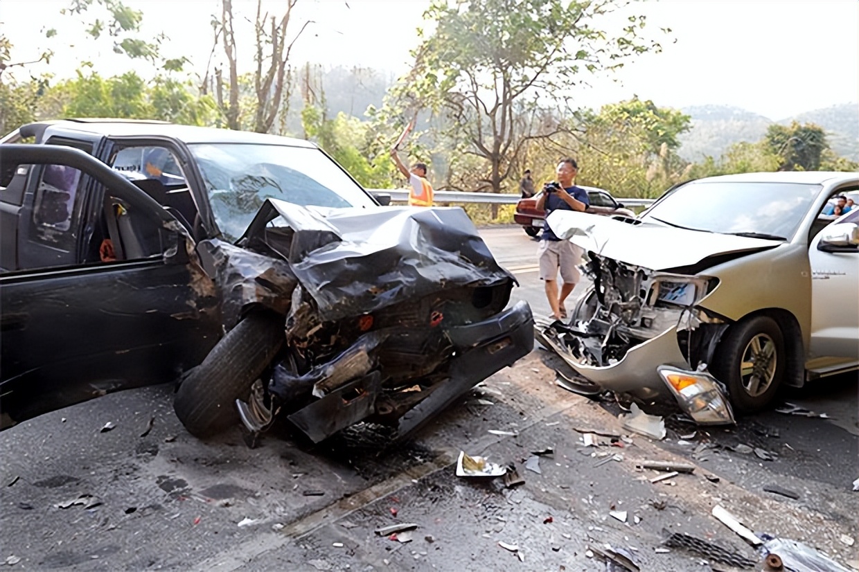泰国泼水节“危险七日”发生1917起交通事故 致278人死亡