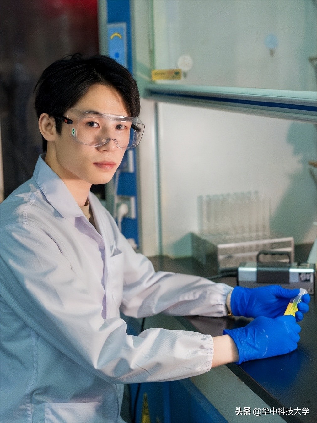 诺贝尔奖获得者大会入场券？华中科技大学学子拿了俩