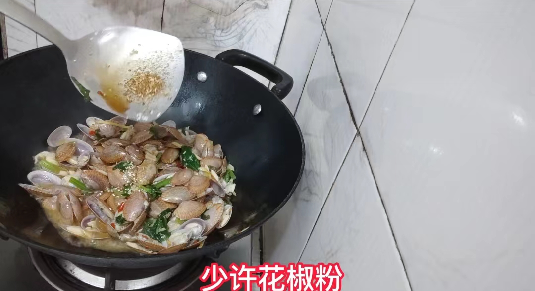 麻辣花甲怎么做最好吃（爆炒麻辣花甲做法）