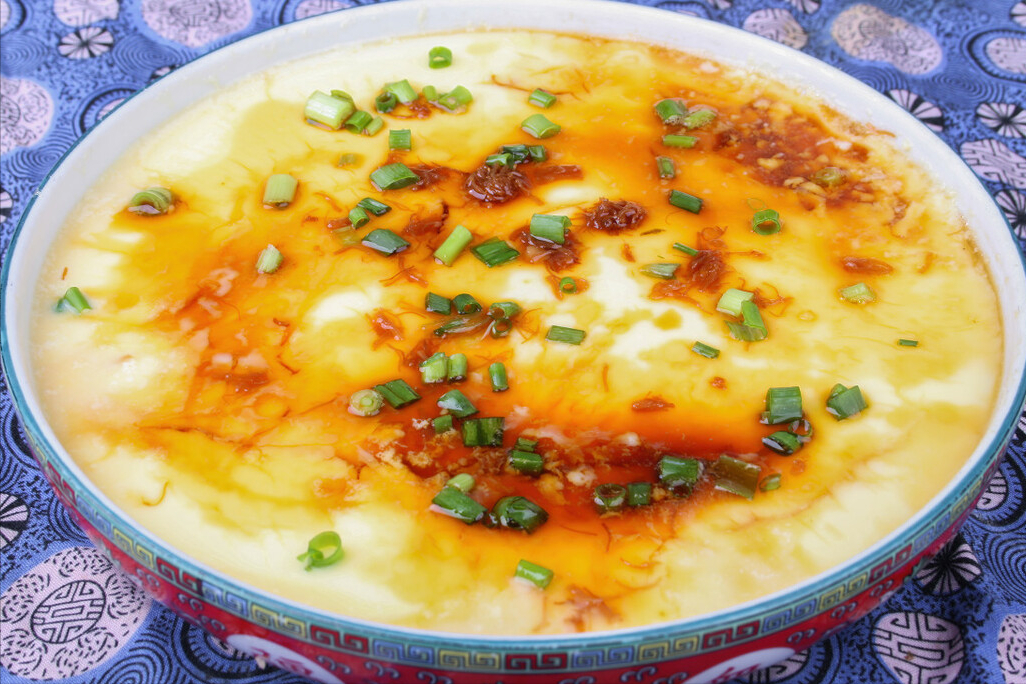 蒸鸡蛋羹，不要直接加水蒸，3个重点要牢记，鲜香嫩滑如布丁