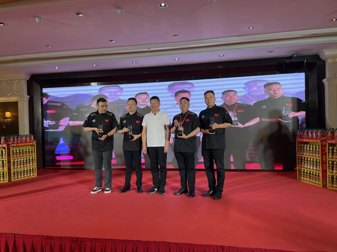 大桥鸡精河南第三届“千味龙虾节”暨大师嘉年华活动隆重举行