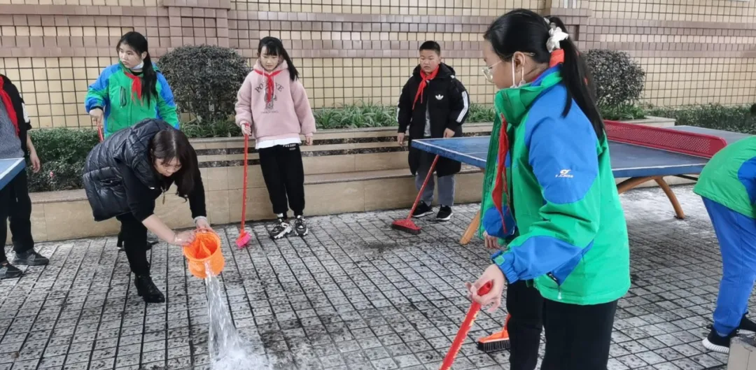 大雪节气“寒”，劳动助力“热”——九江小学劳动课程系列活动