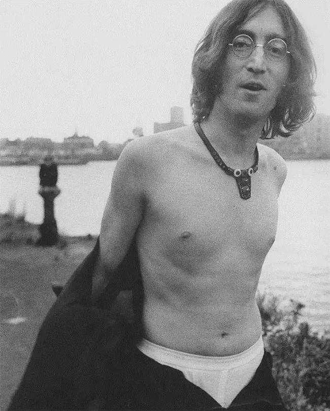 從胖子到肌肉男,一百年來男性完美身材變遷史…… 形象穿搭 第10張-戀愛小秘書-娜米 從胖子到肌肉男,一百年來男性完美身材變遷史…… 形象穿搭 第10張