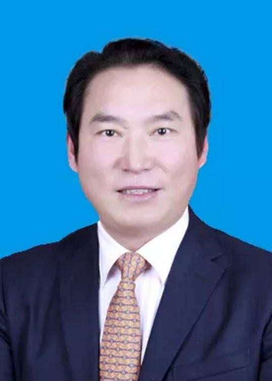 火遍媒体！这26位人大代表、12位政协委员，全部进京履职，全毕业于同一所大学！