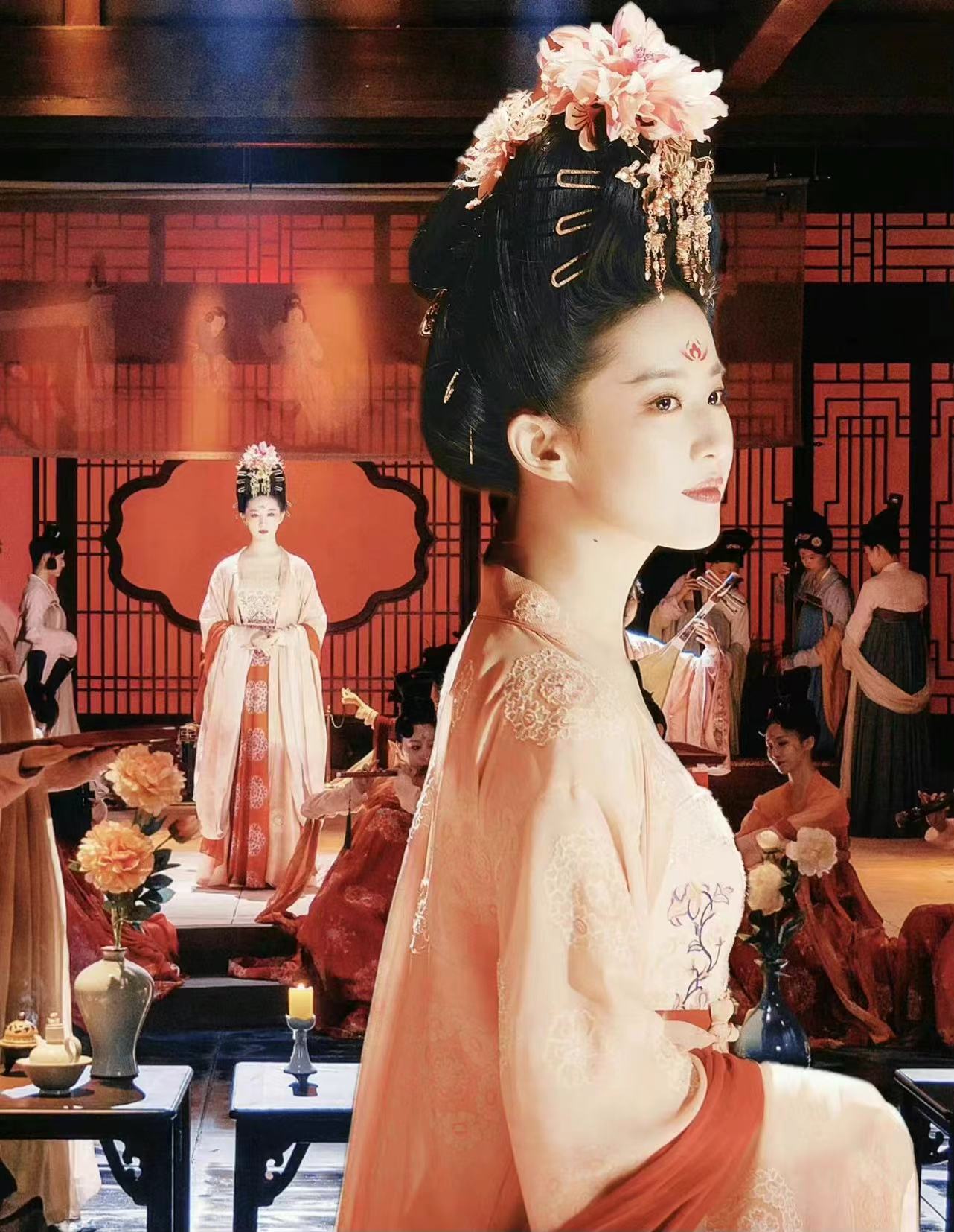 《梦华录》花月宴：葛招娣让人惊艳，他反串变化最大像“杨贵妃”