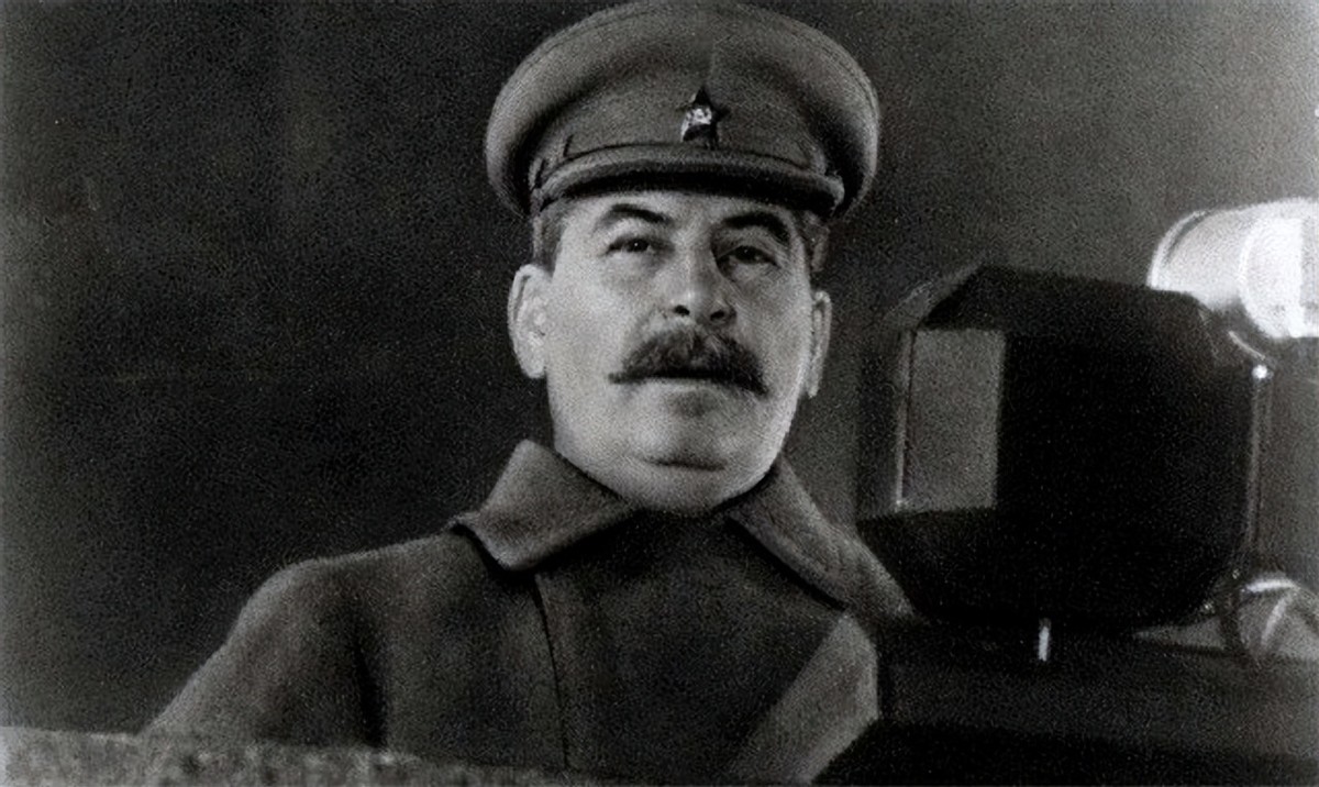 ��ɷ�쳡�ı������һ�����ߵ�˹���֣������ַ�����