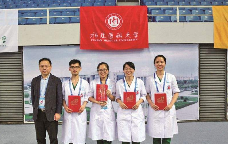 医学类高校前30名榜单出炉，协和仅排第四名，湘雅开始走下坡路