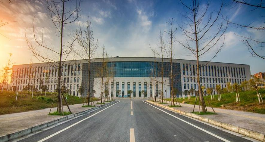 曾被人“遗忘”的大学，如今已“高攀不起”，大学生表示后悔了