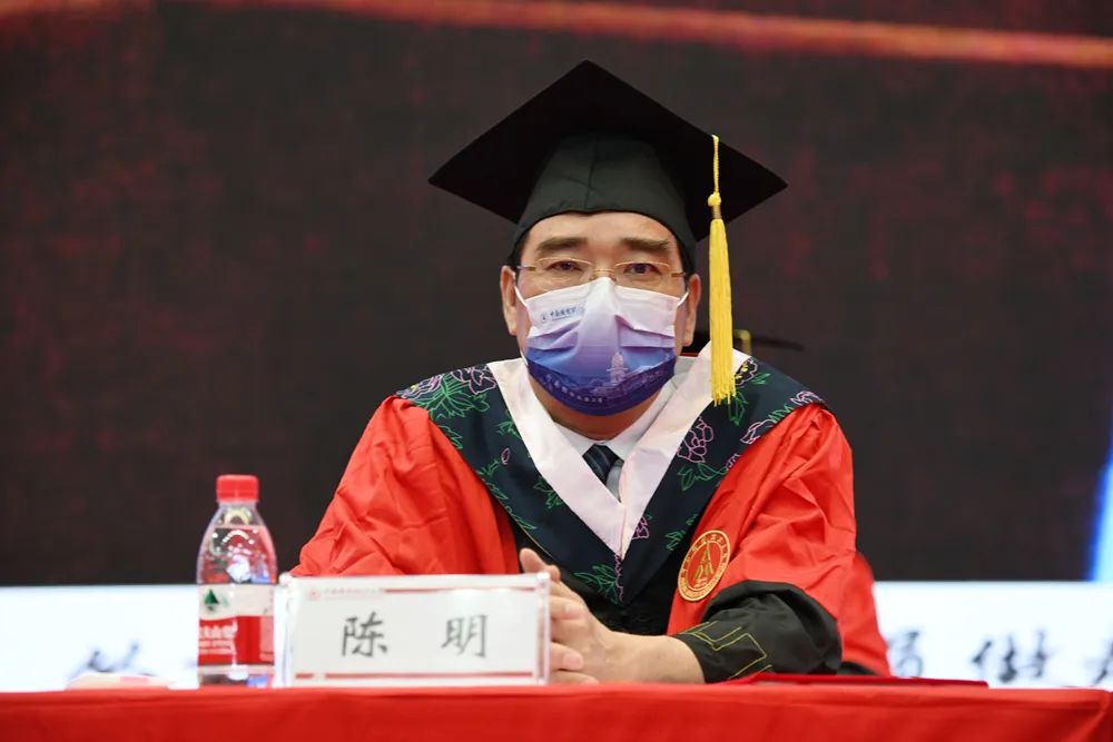 《孤勇者》寄语，“礼”送毕业生，2022届毕业典礼温情满满！