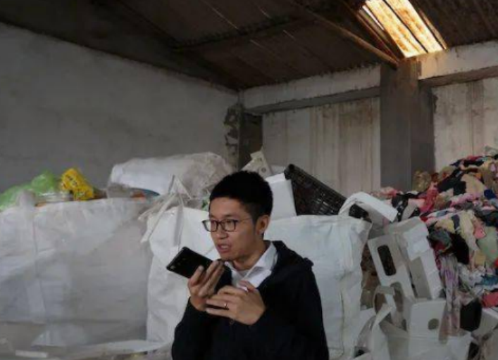 中科院学霸“变废为宝”，靠捡垃圾2年赚了1000万，今身价千万