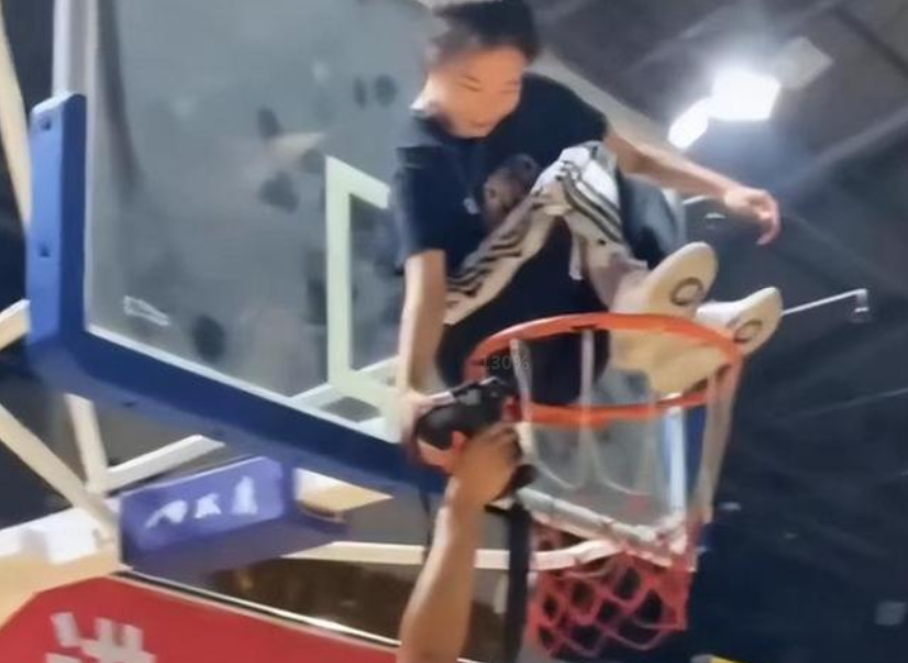 大四学姐的小心机，究竟是“绿茶”还是真直爽，听听女生怎么说