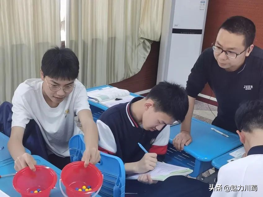 三台中学实验学校：追风赶月莫停留，教研之路绽芳华