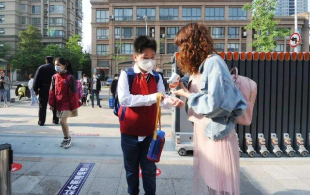 寒假倒计时！江苏省大学、中小学放假时间将提前，家长忧心忡忡