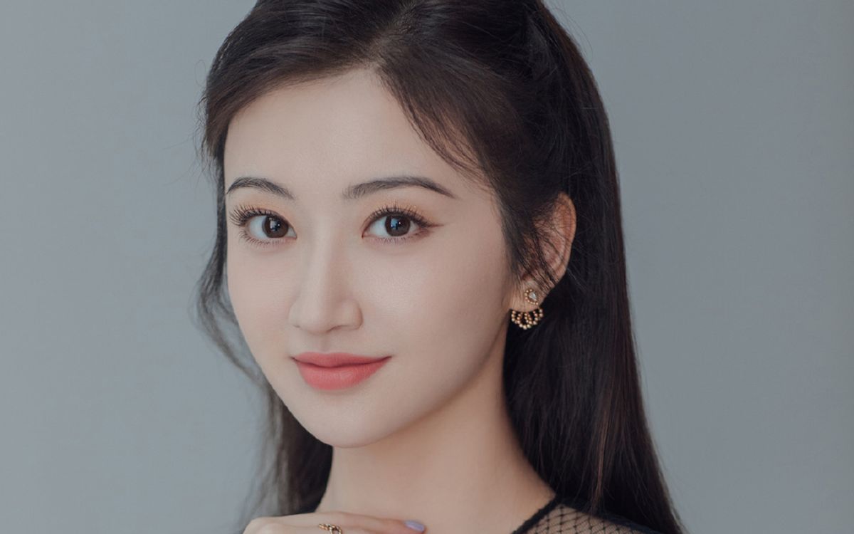 16对中外明星同框,耀眼的“东方美”不输国际咖,举手投足皆风情