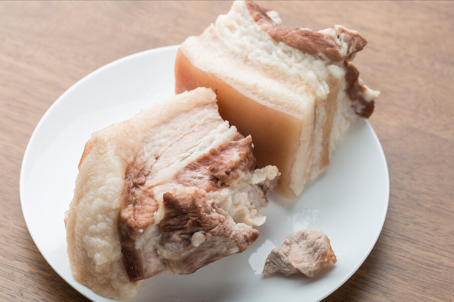 回锅肉怎么做好吃？牢记2个关键，出锅肥而不腻，又香又嫩又下饭